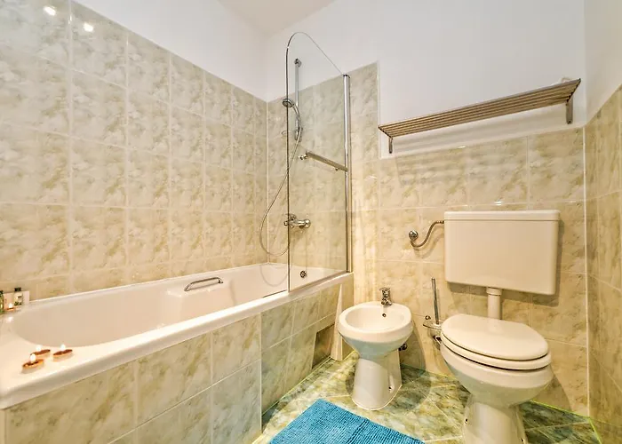 Cvek 2 Rovinj